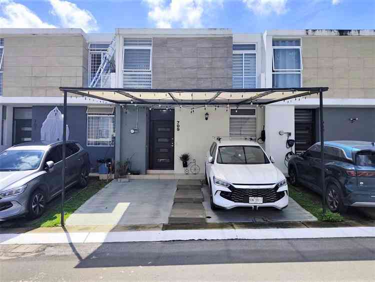 casa en venta calle maple centro luna bosque zapopan jalisco pGr8kc0
